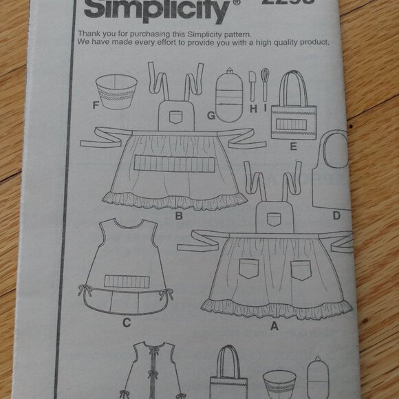 Child's Apron Play Kitchen Baking Toys Sewing Pattern Simplicity 2295 UNCUT - Picture 11 of 11